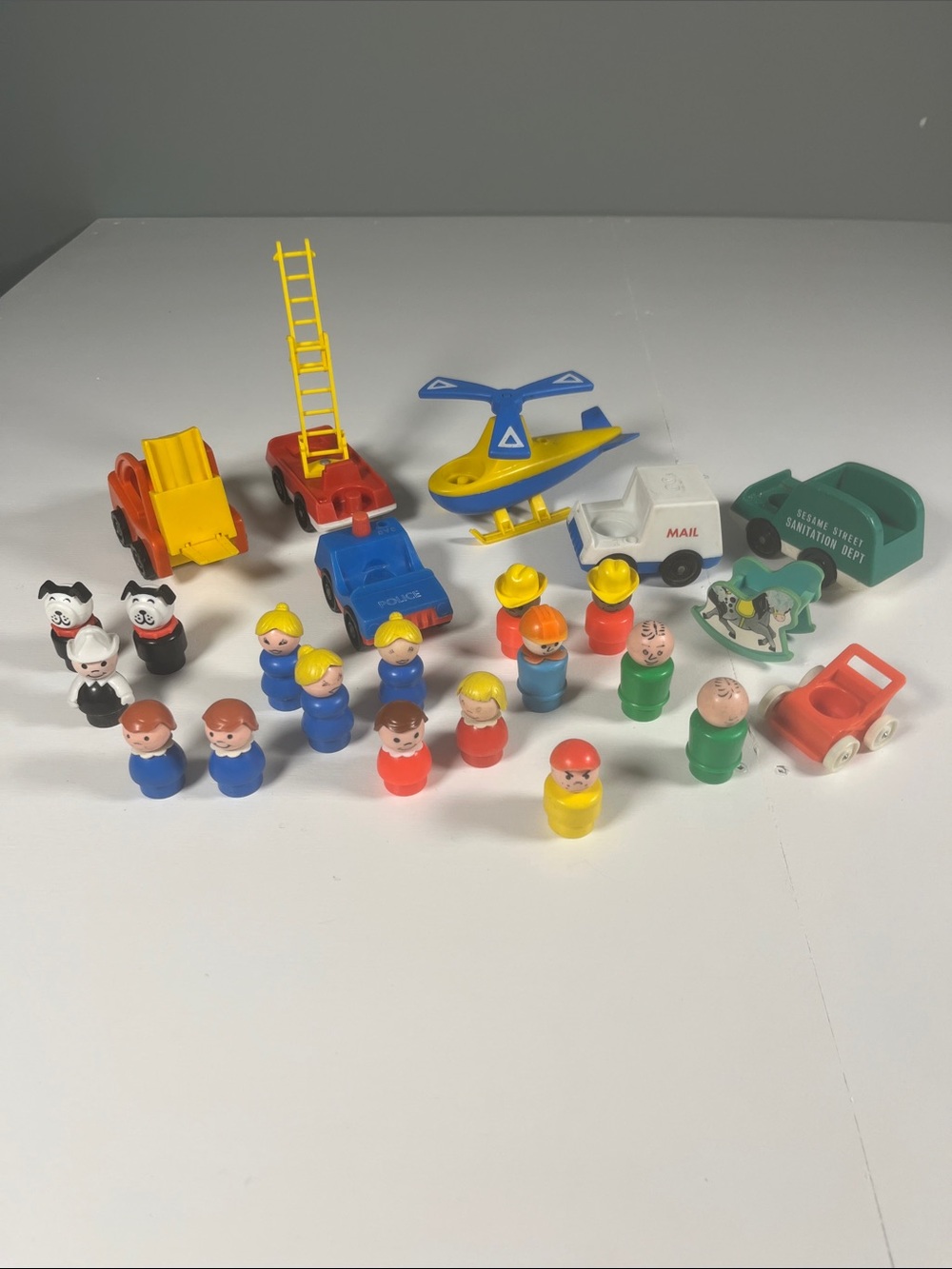 Lot of 24 Vintage Fisher-Price Little People Figures & Vehicles Dog Fire Truck